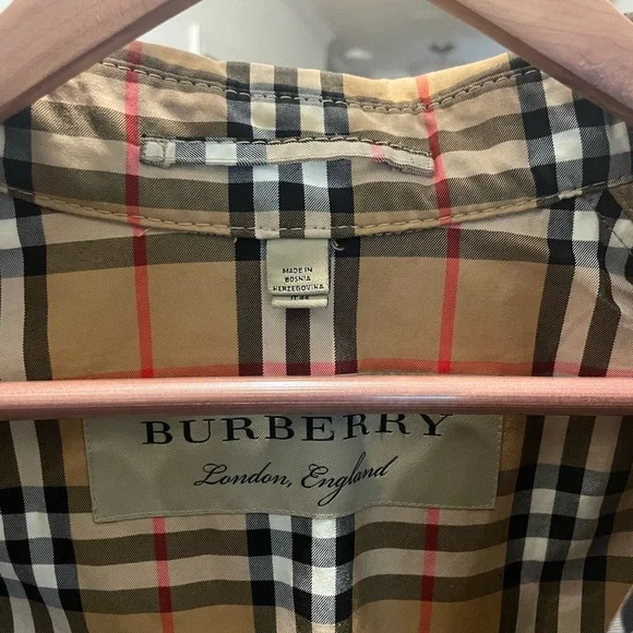 WOMAN’S BURBERRY LONG COLLAR TRENCH COAT - Picture 7 of 10